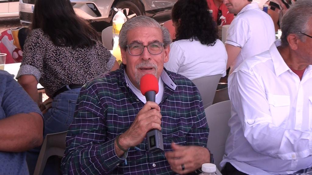 SALUDOS POR EL CUMPLEAÑOS DEL PASTOR FERNANDO 15
